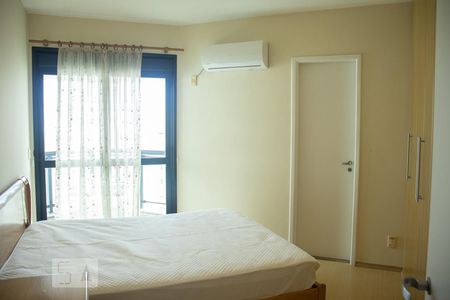 Suíte 1 de apartamento para alugar com 1 quarto, 100m² em Vila Mariana, São Paulo