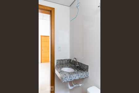 Apartamento à venda com 105m², 2 quartos e 1 vaga Apartamento à venda com 105m², 2 quartos e 1 vagaBanheiro