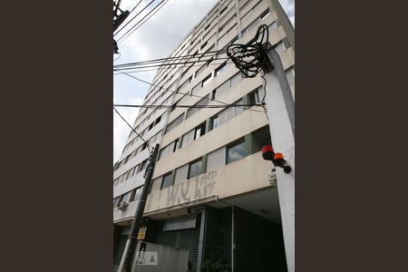 Apartamento para alugar com 76m², 2 quartos e sem vaga Apartamento para alugar com 76m², 2 quartos e sem vagaFachada