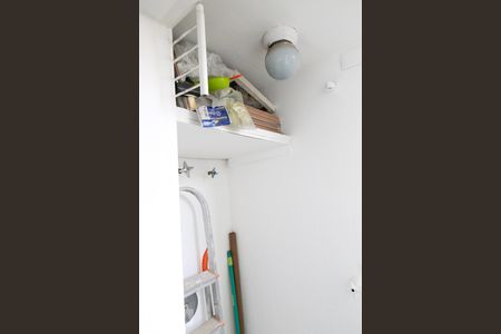 Apartamento para alugar com 76m², 2 quartos e sem vaga Apartamento para alugar com 76m², 2 quartos e sem vagaCozinha / Lavanderia