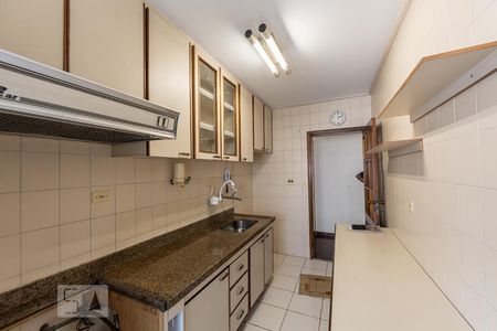 Apartamento à venda com 77m², 2 quartos e 1 vagaCozinha