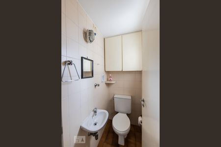 Apartamento à venda com 77m², 2 quartos e 1 vagaBanheiro Social