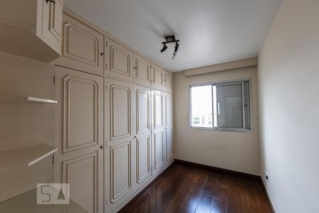 Apartamento à venda com 77m², 2 quartos e 1 vagaQuarto 2
