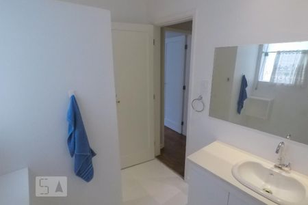 Casa para alugar com 100m², 2 quartos e 1 vaga Casa para alugar com 100m², 2 quartos e 1 vagaBanheiro