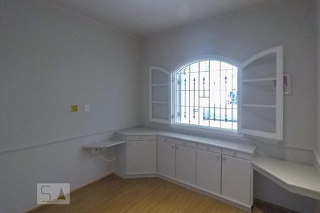 Quarto 1 de casa para alugar com 2 quartos, 100m² em Vila Santo Estéfano, São Paulo