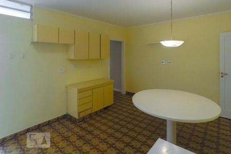 Casa para alugar com 100m², 2 quartos e 1 vaga Casa para alugar com 100m², 2 quartos e 1 vagaCozinha