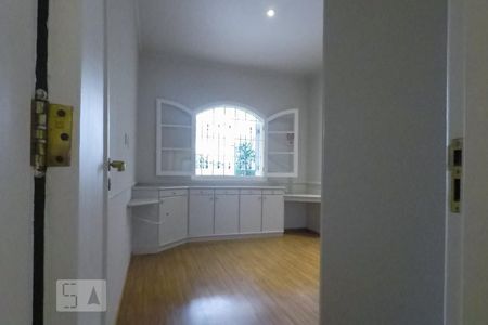 Quarto 1 de casa para alugar com 2 quartos, 100m² em Vila Santo Estéfano, São Paulo