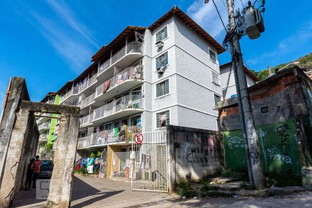 Apartamento à venda com 69m², 2 quartos e sem vagaEntrada do Condomínio