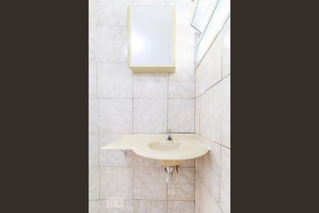 Apartamento para alugar com 75m², 3 quartos e sem vagaBanheiro