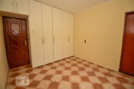 Quarto Suíte de casa para alugar com 3 quartos, 200m² em Guará Ii, Brasília