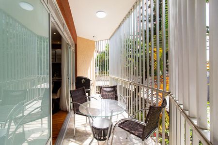 VARANDA de apartamento para alugar com 3 quartos, 136m² em Costa Azul, Salvador