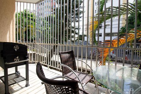 VARANDA 1 de apartamento para alugar com 3 quartos, 136m² em Costa Azul, Salvador