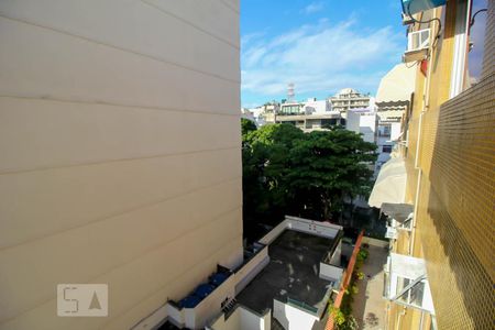 Vista da Sala de Estar de apartamento à venda com 2 quartos, 90m² em Botafogo, Rio de Janeiro