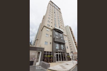 Apartamento para alugar com 55m², 1 quarto e sem vagaFachada