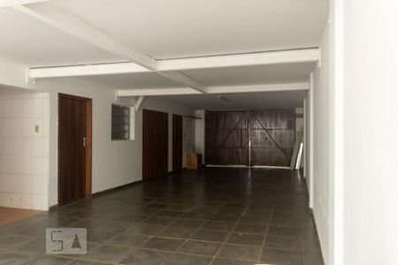 Casa à venda com 176m², 3 quartos e 4 vagasGaragem