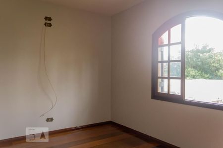 Casa à venda com 176m², 3 quartos e 4 vagasSuíte