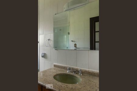 Casa à venda com 176m², 3 quartos e 4 vagasBanheiro Suíte