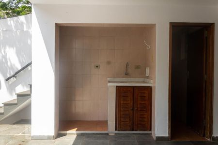 Casa à venda com 176m², 3 quartos e 4 vagasChurrasqueira