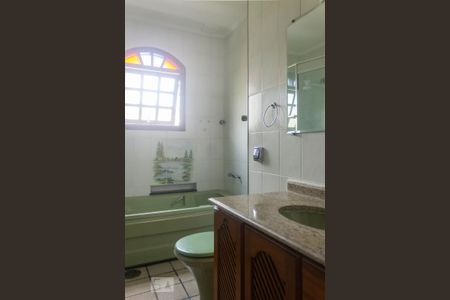 Casa à venda com 176m², 3 quartos e 4 vagasBanheiro Suíte