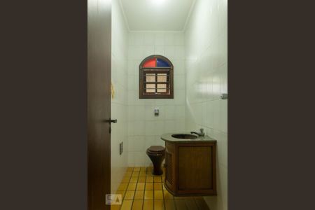 Casa à venda com 176m², 3 quartos e 4 vagasLavabo