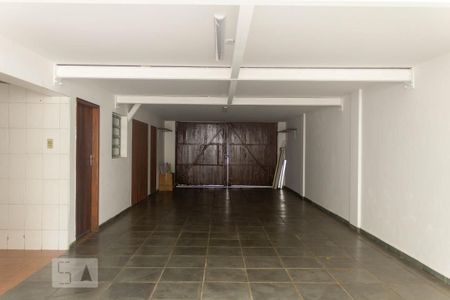 Casa à venda com 176m², 3 quartos e 4 vagasGaragem