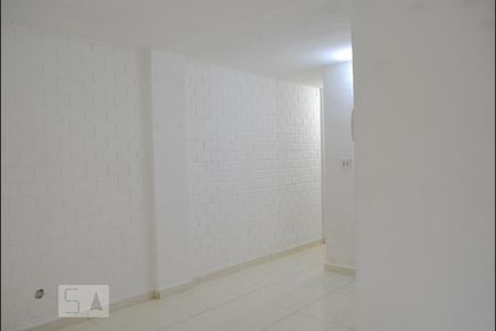 Sala de apartamento para alugar com 2 quartos, 40m² em Cocotá, Rio de Janeiro