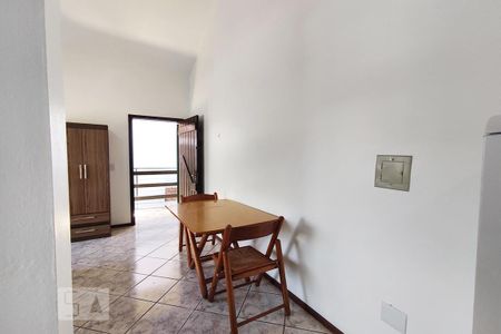 Studio para alugar com 28m², 1 quarto e 1 vaga Studio para alugar com 28m², 1 quarto e 1 vagaCozinha e Quarto