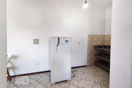Cozinha e Quarto de kitnet/studio para alugar com 1 quarto, 28m² em São José, Canoas