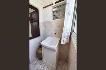 Studio para alugar com 28m², 1 quarto e 1 vaga Studio para alugar com 28m², 1 quarto e 1 vagaÁrea de Serviço