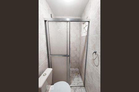 Studio para alugar com 28m², 1 quarto e 1 vaga Studio para alugar com 28m², 1 quarto e 1 vagaBanheiro