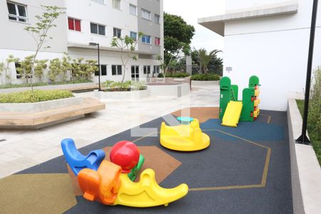 Apartamento à venda com 33m², 2 quartos e sem vagaÁrea comum - Playground