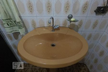 Casa à venda com 110m², 2 quartos e sem vaga Casa à venda com 110m², 2 quartos e sem vagaBanheiro