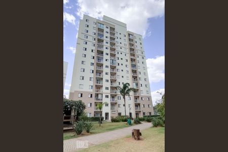Fachada do bloco de apartamento à venda com 2 quartos, 58m² em Jardim Tupanci, Barueri