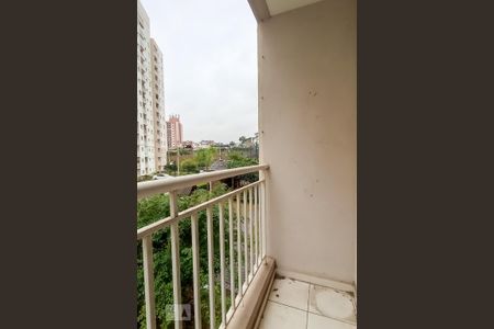 Varanda da sala de apartamento à venda com 2 quartos, 58m² em Jardim Tupanci, Barueri