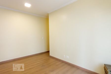 Sala de apartamento à venda com 2 quartos, 58m² em Jardim Tupanci, Barueri