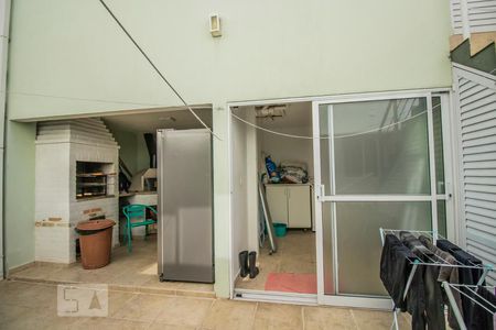 Casa à venda com 200m², 3 quartos e 2 vagasQuintal