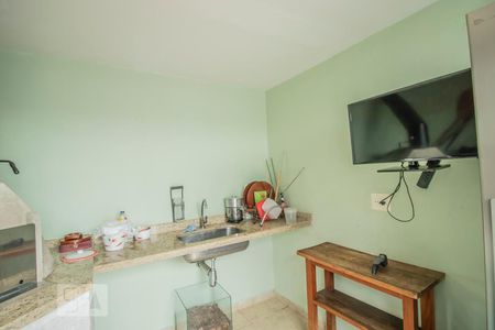 Casa à venda com 200m², 3 quartos e 2 vagasQuintal - Churrasqueira