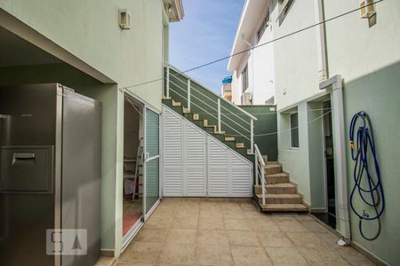 Casa à venda com 200m², 3 quartos e 2 vagasQuintal