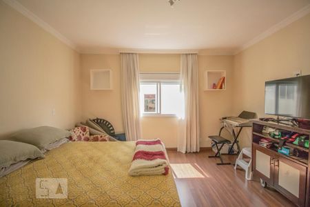 Casa à venda com 200m², 3 quartos e 2 vagasSuíte