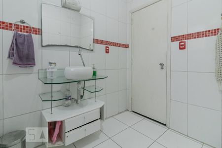 Casa para alugar com 200m², 5 quartos e 2 vagasBanheiro Segundo Andar