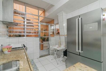 Casa para alugar com 200m², 5 quartos e 2 vagasCozinha