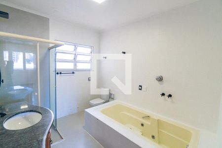 Apartamento para alugar com 197m², 4 quartos e 1 vagaBanheiro da Suíte