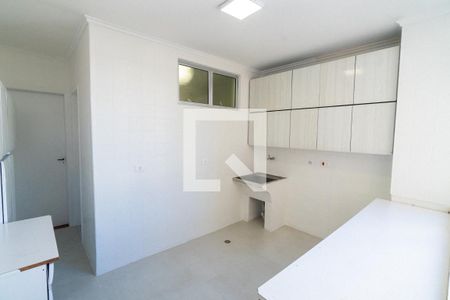 Apartamento para alugar com 197m², 4 quartos e 1 vagaÁrea de Serviço
