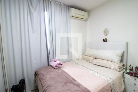Quarto de apartamento à venda com 1 quarto, 42m² em Sarandi, Porto Alegre