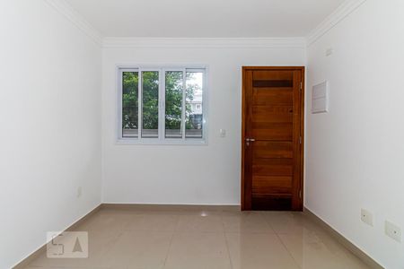 Casa de condomínio à venda com 44m², 2 quartos e sem vagaSala e Cozinha