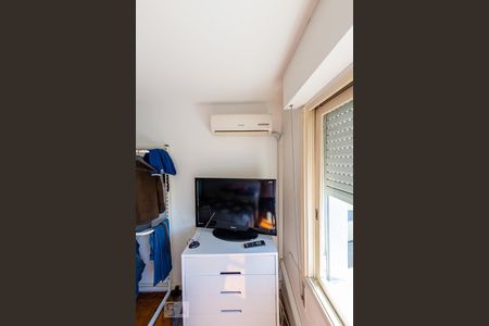 Suíte de apartamento à venda com 3 quartos, 120m² em Higienópolis, Porto Alegre