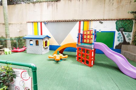 Apartamento à venda com 62m², 2 quartos e 1 vaga Apartamento à venda com 62m², 2 quartos e 1 vagaÁrea Comum - Playground