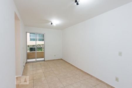 Sala de apartamento para alugar com 2 quartos, 62m² em Paraisópolis, São Paulo