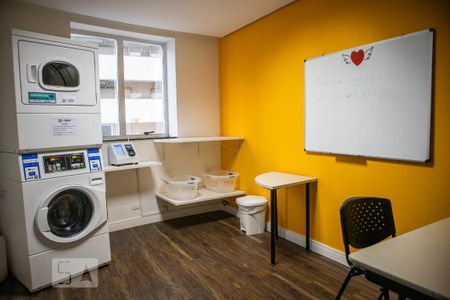 Studio para alugar com 27m², 1 quarto e 1 vaga Studio para alugar com 27m², 1 quarto e 1 vagaLavanderia