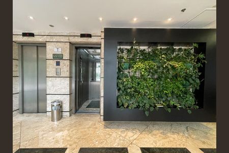 Studio para alugar com 27m², 1 quarto e 1 vaga Studio para alugar com 27m², 1 quarto e 1 vagaEntrada